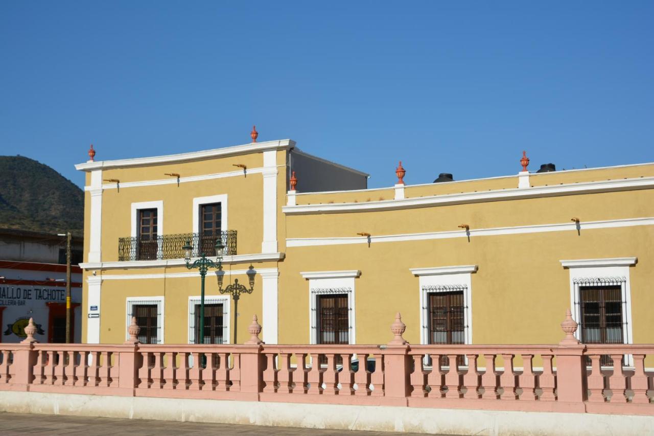 Casa Angeles Mascota Hotel Exterior photo